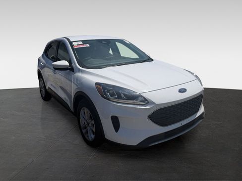 Used 2021 Ford Escape SE FWD image 4