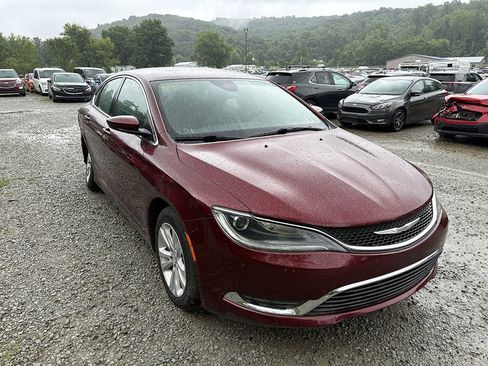 Used 2016 Chrysler 200 Limited Platinum w/ Comfort & Convenience Group FWD image 2