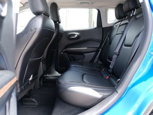 Used 2017 Jeep Compass Limited AWD/4WD image 12