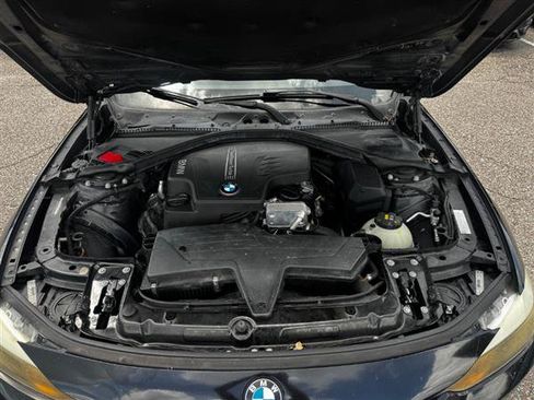 Used 2015 BMW 320i Sedan RWD image 18