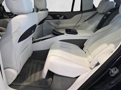Certified 2024 Mercedes-Benz Maybach GLS 600 4MATIC image 20
