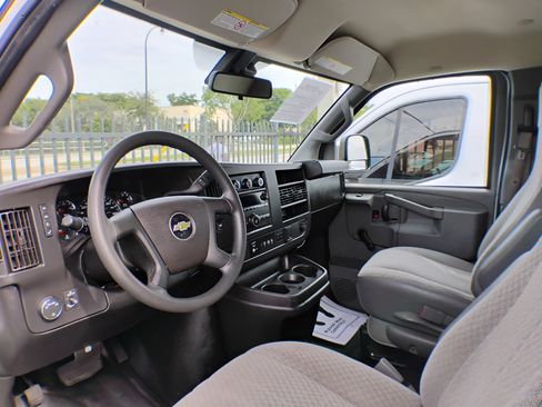 Used 2019 Chevrolet Express 2500 image 51