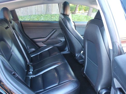 Used 2018 Tesla Model 3 Long Range AWD/4WD image 19