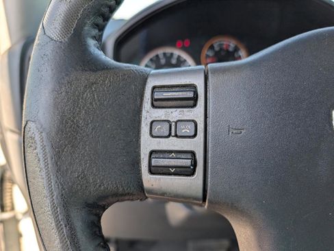 Used 2011 Nissan Titan SV w/ SV Value Truck Pkg image 24