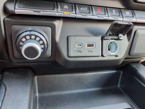 Used 2021 GMC Sierra 1500 Elevation AWD/4WD image 10