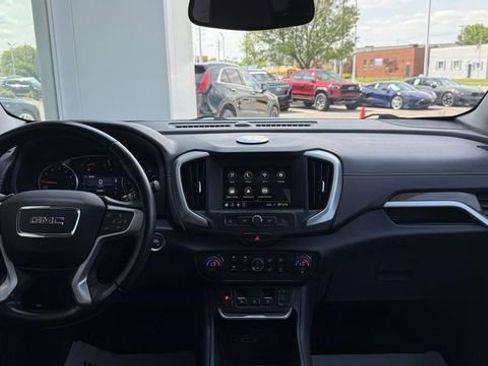 Used 2019 GMC Terrain SLE w/ Driver Convenience Package FWD image 32