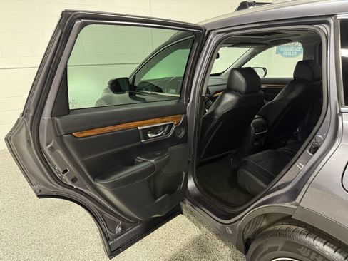 Used 2018 Honda CR-V Touring image 39