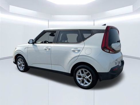 Used 2022 Kia Soul S FWD image 6