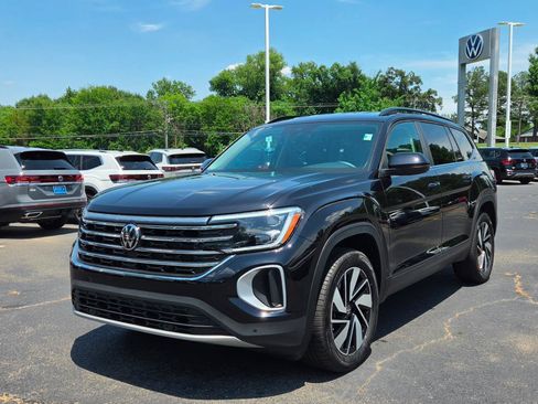 Used 2026 Volkswagen Atlas SE FWD image 9