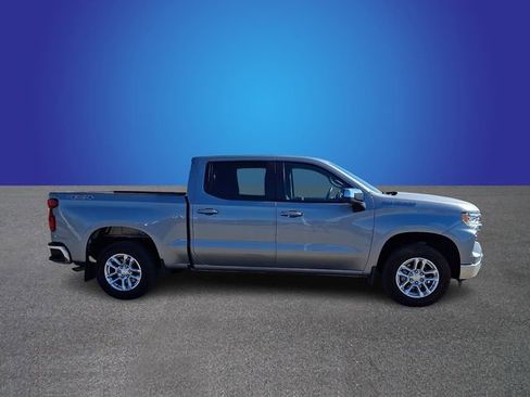 Used 2023 Chevrolet Silverado 1500 LT image 3