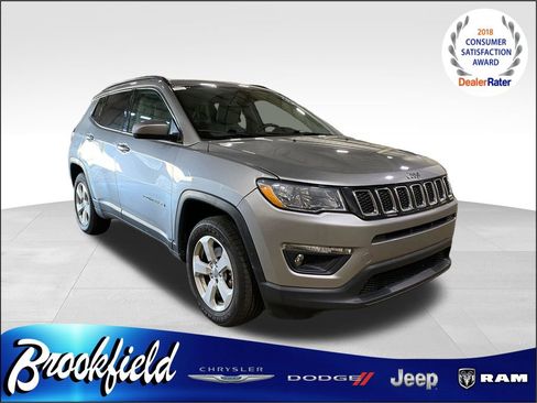 Used 2020 Jeep Compass Latitude w/ Popular Equipment Group AWD/4WD image 1