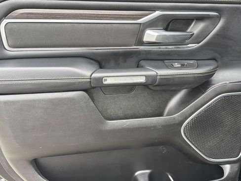 Used 2025 RAM 1500 Laramie AWD/4WD image 18
