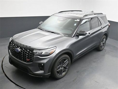 New 2026 Ford Explorer ST image 27