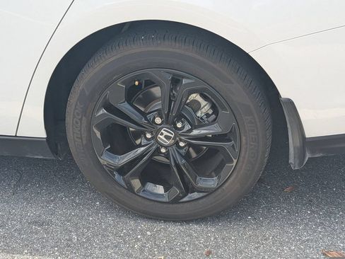 Used 2025 Honda Accord SE image 6