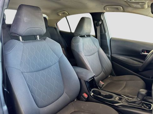 Used 2021 Toyota Corolla LE w/ Carpet Mat Package (TMS) FWD image 17