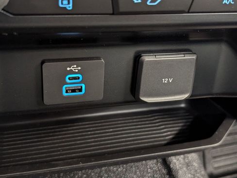 New 2026 Ford F250 XL w/ XL Chrome Package image 24