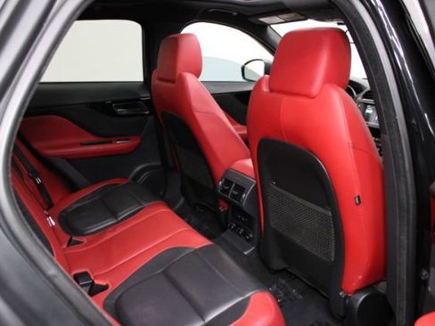 Used 2017 Jaguar F-PACE S image 28