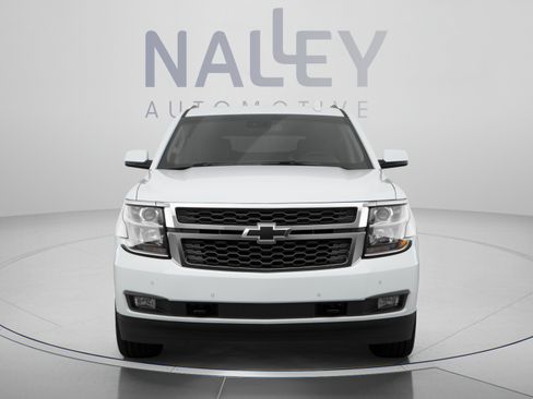 Used 2018 Chevrolet Suburban LT RWD image 7