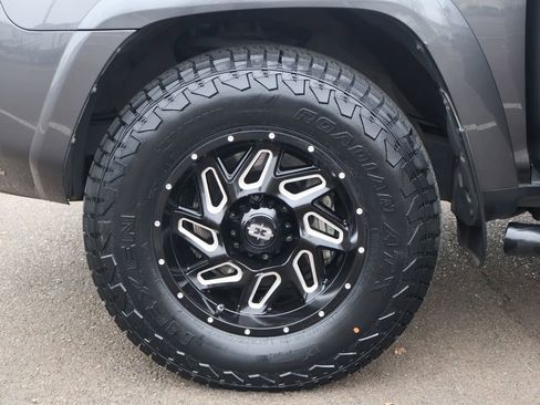 Used 2020 Toyota 4Runner SR5 Premium image 38