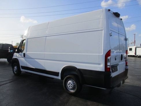Used 2024 RAM ProMaster 3500 w/ Delivery Van Package FWD image 3