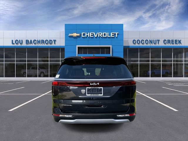 Used 2023 Kia Carnival EX w/ Paint Protection Package FWD image 7