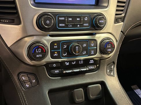 Used 2020 GMC Yukon SLT w/ Open Road Package AWD/4WD image 18