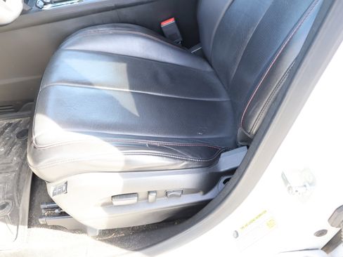 Used 2017 Chevrolet Equinox Premier w/ Enhanced Convenience Package image 36