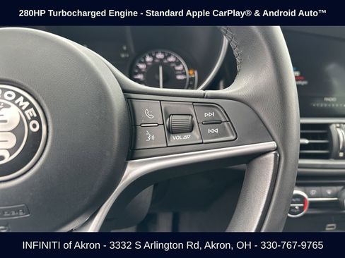 Used 2018 Alfa Romeo Giulia AWD image 43