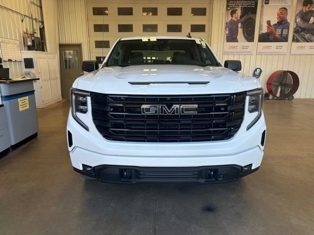 Used 2023 GMC Sierra 1500 Elevation AWD/4WD image 3