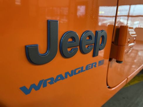 Used 2025 Jeep Wrangler Sport S 4xe w/ Convenience Group image 15