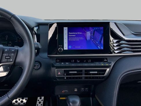 Certified 2025 Toyota Camry SE w/ Convenience Package FWD image 7