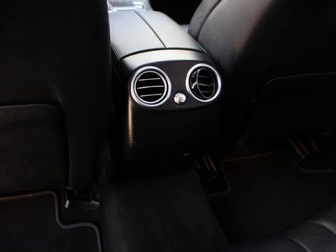 Used 2020 Mercedes-Benz GLC 300 4MATIC image 24