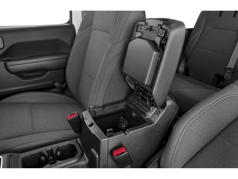 Used 2024 Jeep Wrangler Sahara w/ Technology Group image 9