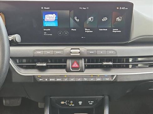 Used 2025 Kia K4 FWD image 14