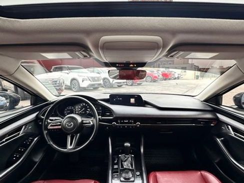 Used 2023 MAZDA MAZDA3 s image 29
