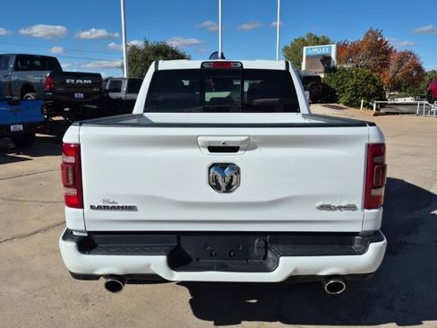 Used 2023 RAM 1500 Laramie AWD/4WD image 6