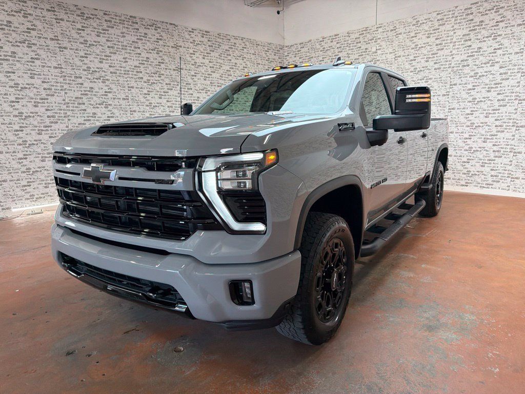 Used 2024 Chevrolet Silverado 2500 LT w/ Z71 Sport Edition AWD/4WD image 3