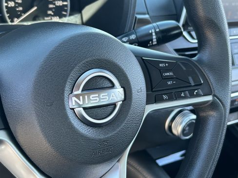 Used 2023 Nissan Altima 2.5 SV image 24