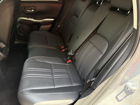 Used 2026 Honda HR-V EX-L image 19