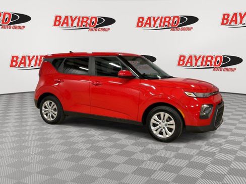 Used 2020 Kia Soul LX image 2
