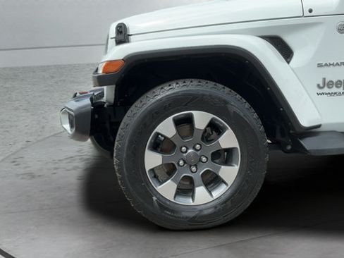 Used 2021 Jeep Wrangler Unlimited Sahara w/ Safety Group AWD/4WD image 25