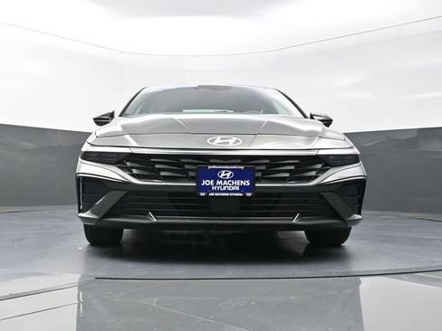 New 2026 Hyundai Elantra SEL Sport Premium FWD image 31