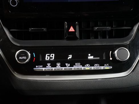 Certified 2024 Toyota Corolla LE FWD image 20