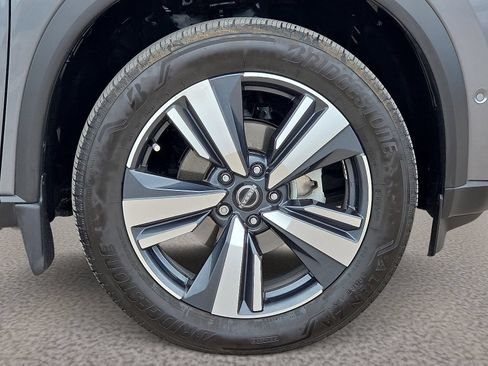 Used 2023 Nissan Rogue SL w/ SL Premium Package FWD image 7