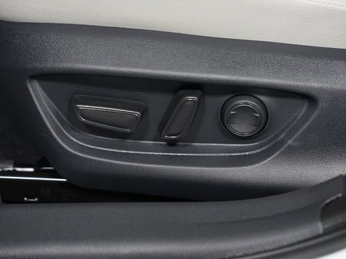 New 2026 Toyota Camry XLE image 33