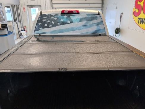 Used 2015 Chevrolet Silverado 1500 LT image 24