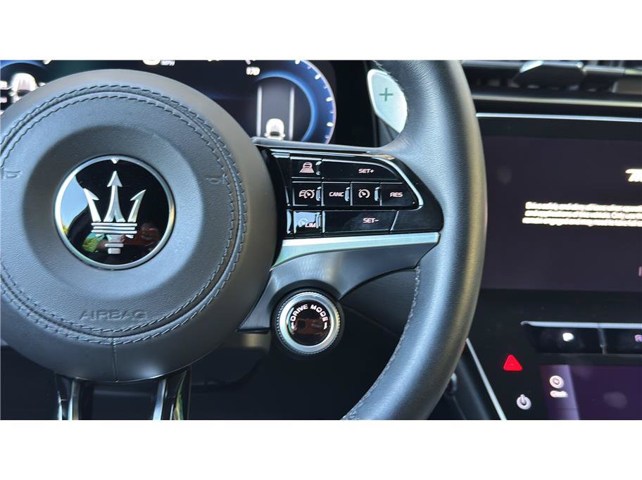Used 2023 Maserati Grecale GT AWD/4WD image 37