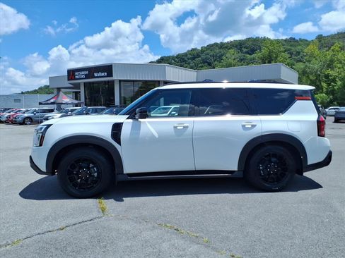 Certified 2026 Nissan Armada PRO-4X AWD/4WD image 9