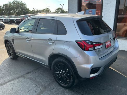 Used 2026 Mitsubishi Outlander Sport SE AWD/4WD image 5