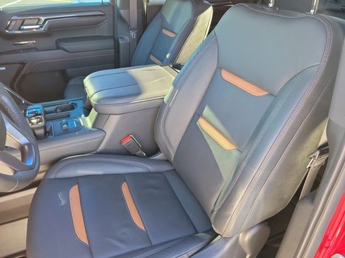 Used 2024 GMC Sierra 1500 AT4 w/ Technology Package image 13